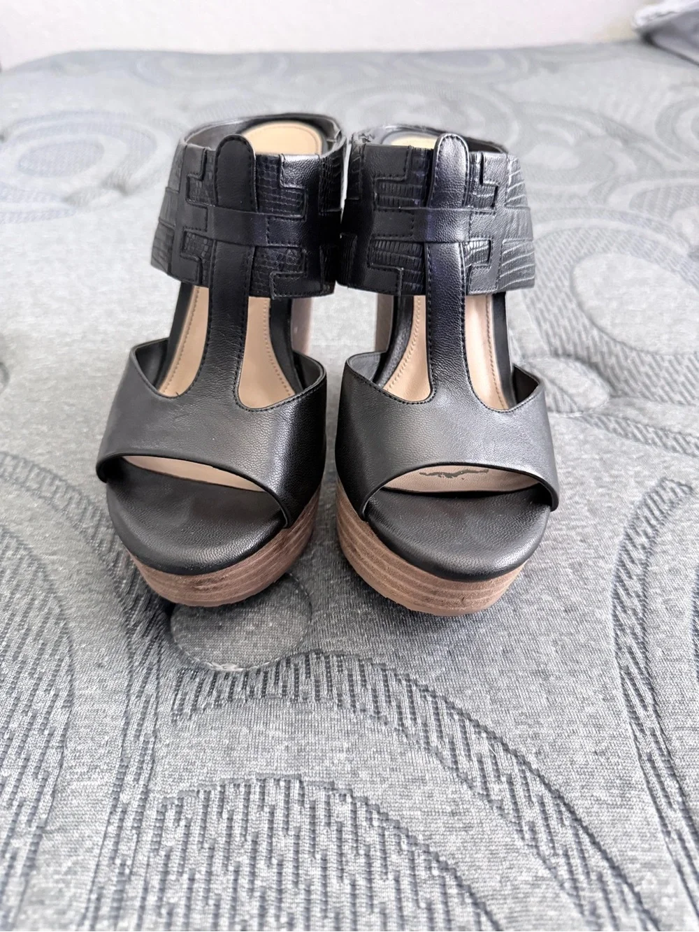 Elaine Turner Black Leather Platform Sandals with Wood-Look Sole